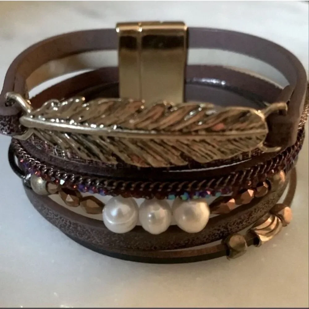 Men’s Seascape Saddle Brown PU Leather Boho Cuff Bracelet, Real Pearls